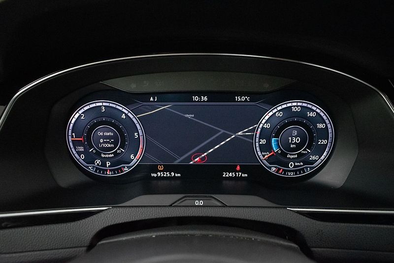 Volkswagen Passat 2.0 Bi-TDI R-LINE*N.TOPENÍ*ACC - fotka 22 z 40