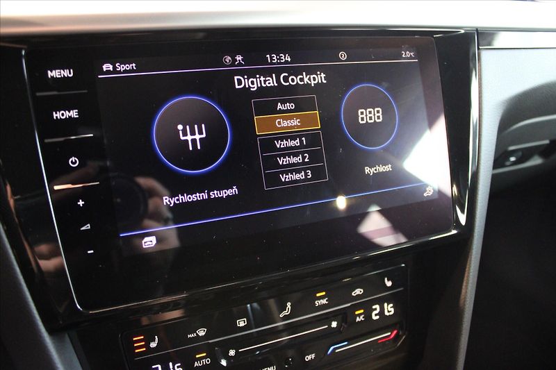 Volkswagen Arteon TDi DSG R-Line Shooting Brake - fotka 24 z 35
