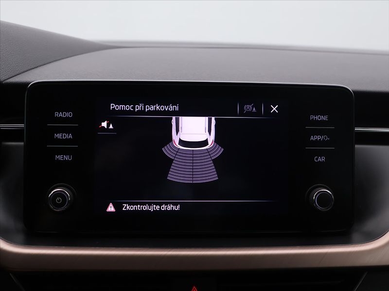Škoda Kamiq 1,0 TSI 81kW CZ Style DPH LED - fotka 20 z 29