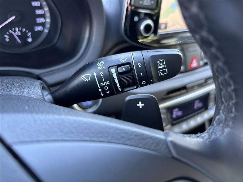 Hyundai i30 1,4 TGDi AT Style  TOP STAV - fotka 32 z 45
