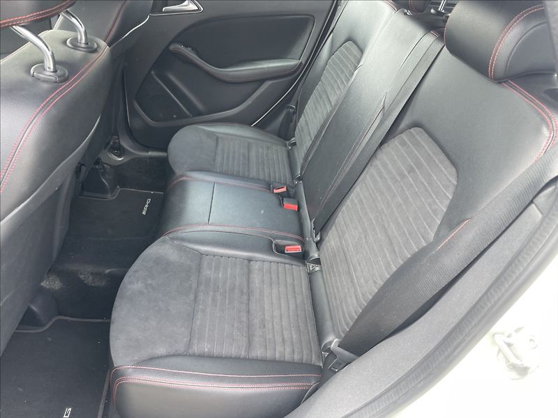 Mercedes-Benz Třídy B 2,2 CDi B200 Premium Automat L - fotka 8 z 35