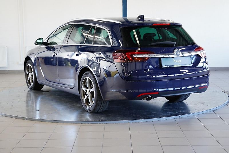 Opel Insignia - fotka 4 z 6
