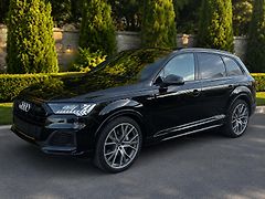 Audi Q7 (2022)  S line 55 TFSI Quattro - fotografie inzerátu