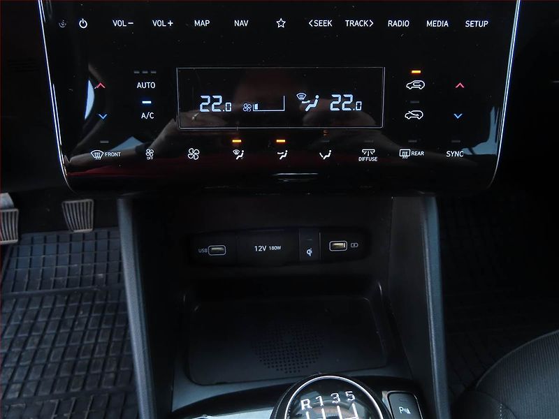 Hyundai Tucson (2021) 1.6 T-GDI - fotka 17 z 23