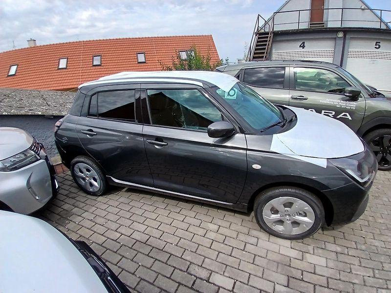 Suzuki Swift (2025) 1,2 PREMIUM ALLGRIP HYBRID - fotka 3 z 6