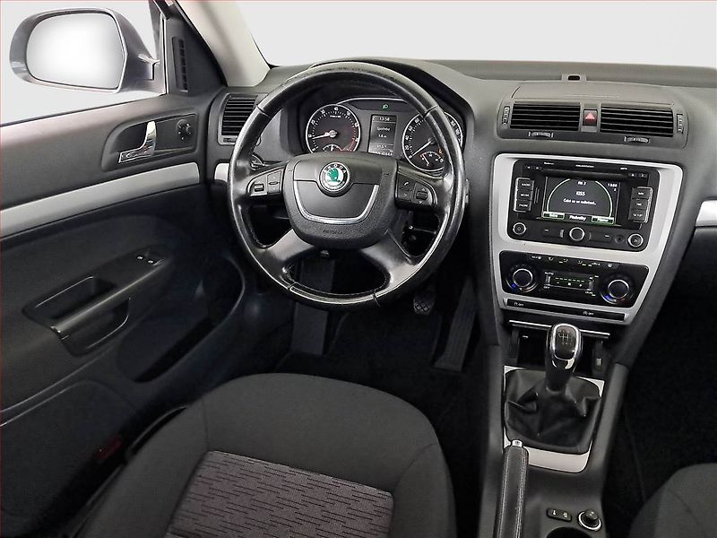 Škoda Octavia (2012) Ambition 1.4 TSI, Navi - fotka 7 z 18