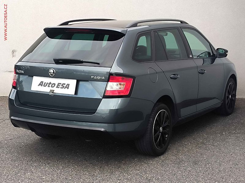 Škoda Fabia (2018) 1.0 TSi, Monte Carlo, panor - fotka 4 z 19