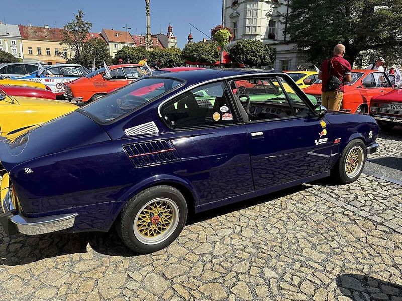 Sraz veteránů Škoda 110R v Uničově