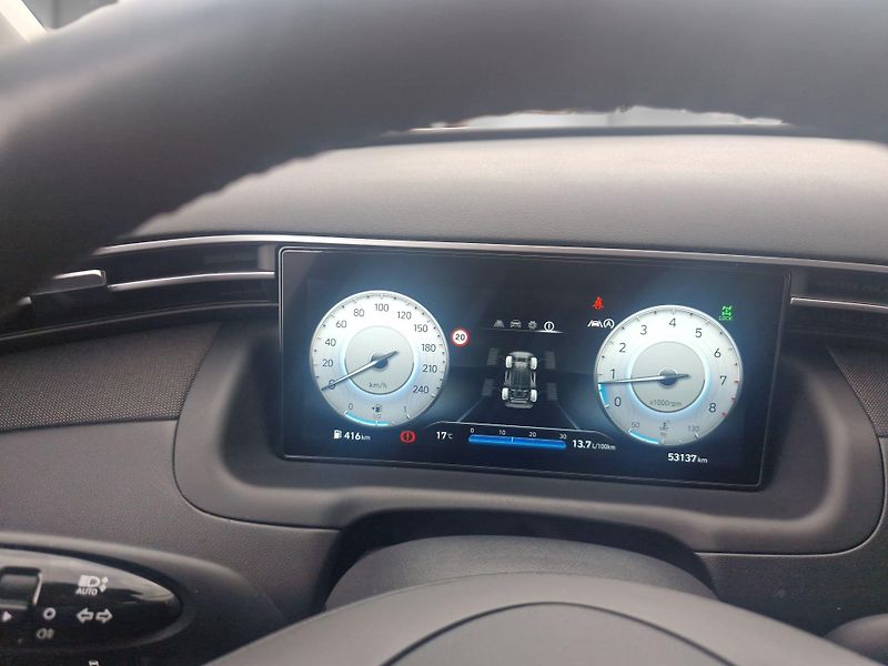 Hyundai Tucson (2023) 1,6 T-GDi SMART 110 kW 4x4 - fotka 17 z 24
