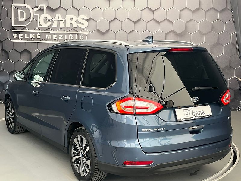 Ford Galaxy 2.5 HEV TITANIUM 7 míst - fotka 2 z 59