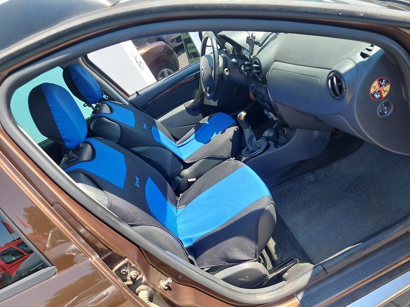 Dacia Duster (2011) 1.6i-16V - fotka 18 z 32