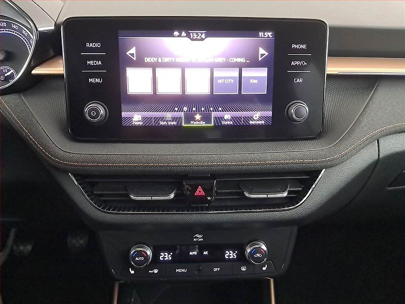Škoda Fabia (2023) Style Plus 1.0 TSI, Serv.kniha - fotka 12 z 16