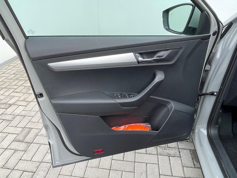 Škoda Karoq (2018) 2.0 TDI / 110 kW 4x4 Ambition - fotka 25 z 30