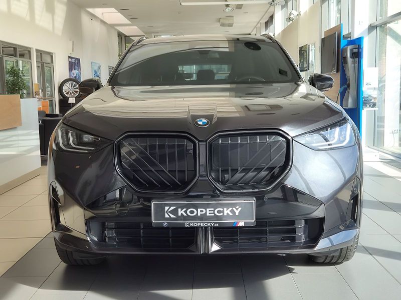 BMW X3 20d xDrive - fotka 2 z 33