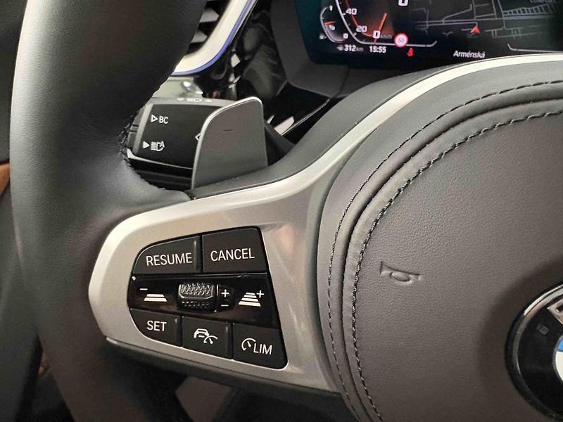 BMW Z4 (2026) M40i + Pakety - fotka 19 z 29