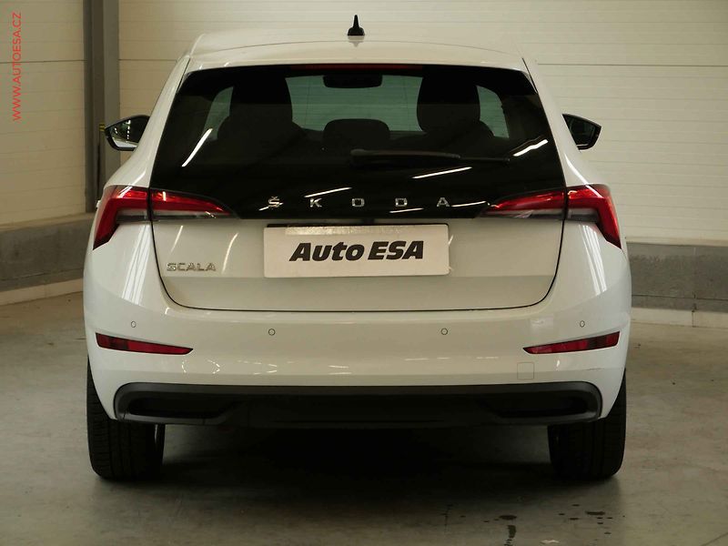 Škoda Scala (2019) 1.6 TDI, ČR, LED, park. - fotka 5 z 22