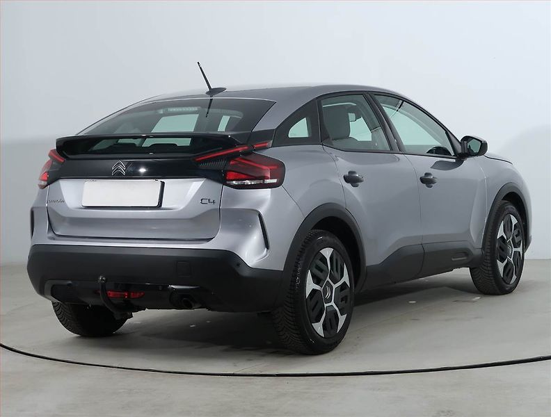Citroën C4 (2025) 1.2 PureTech, ČR,1.maj - fotka 5 z 18