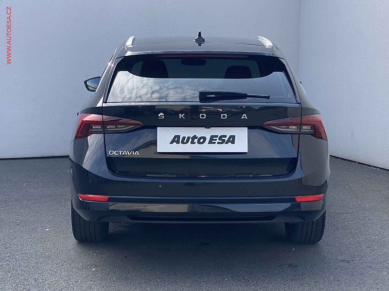 Škoda Octavia (2020) 2.0 TDi, 1.maj,ČR, Style - fotka 5 z 19