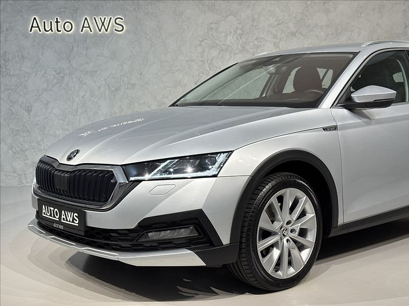 Škoda Octavia 2,0 TDi  DSG 4x4 Scout Virtual - fotka 4 z 46