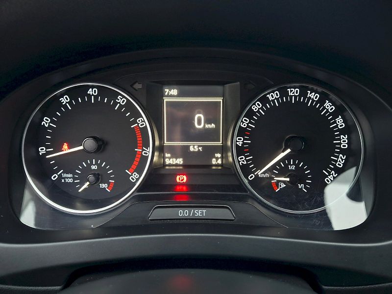 Škoda Rapid (2016) Ambition 1,2TSi 81kW - fotka 16 z 30