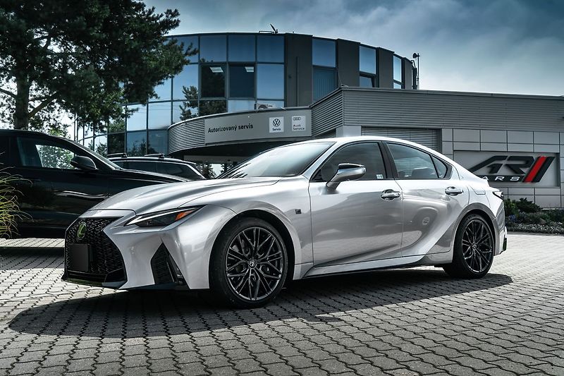 Lexus IS F IS 500F SPORT - fotka 27 z 27