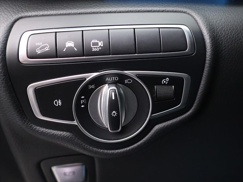 Mercedes-Benz Třídy V 2,1 250d 140kW 7-Míst CZ 4M - fotka 20 z 42