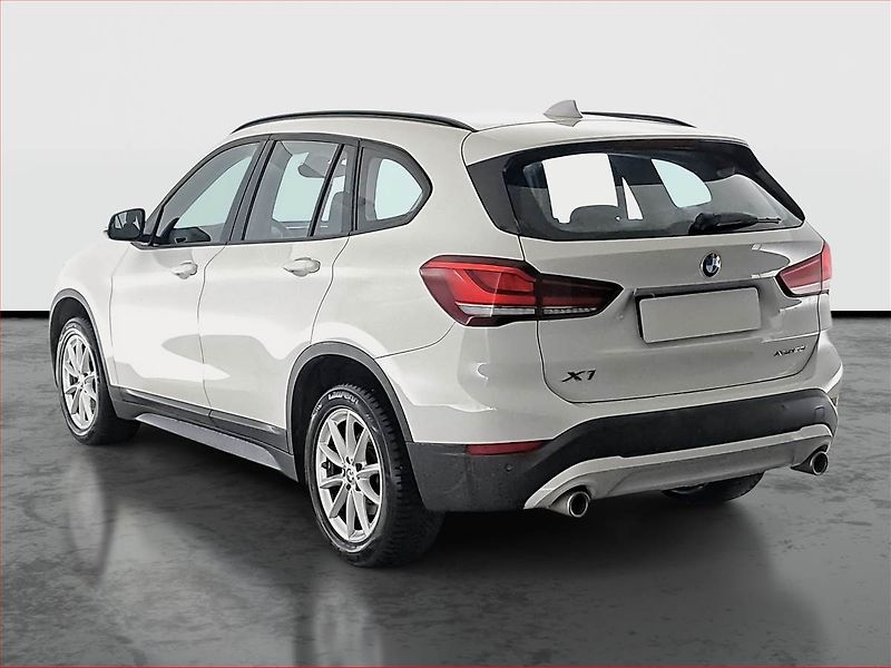 BMW X1 (2022) xDrive20i - fotka 4 z 17