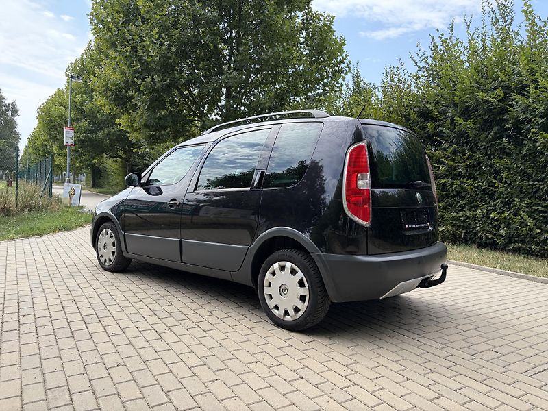 Škoda Roomster 1.6 Scout Plus Edition - fotka 7 z 32