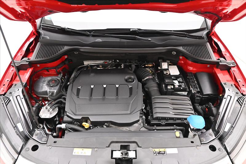 Škoda Karoq 2,0 TDI 110kW 4x4 DSG Ambition - fotka 9 z 30