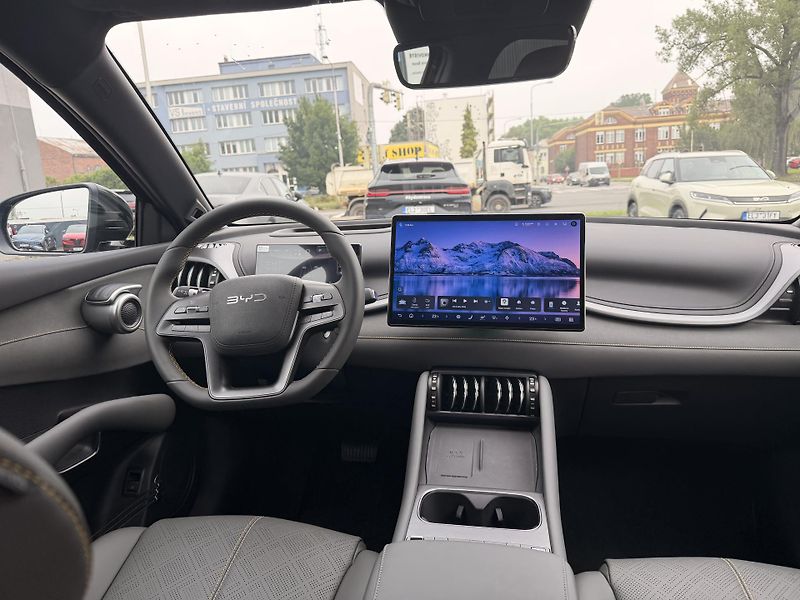 BYD ATTO 3 EVO (2026) Excellence AWD demo - fotka 7 z 9