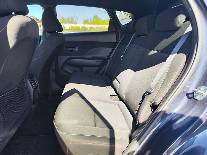 Hyundai Kona 1.6 T-GDi/145kW N-Line DCT 4x4 - fotka 13 z 31