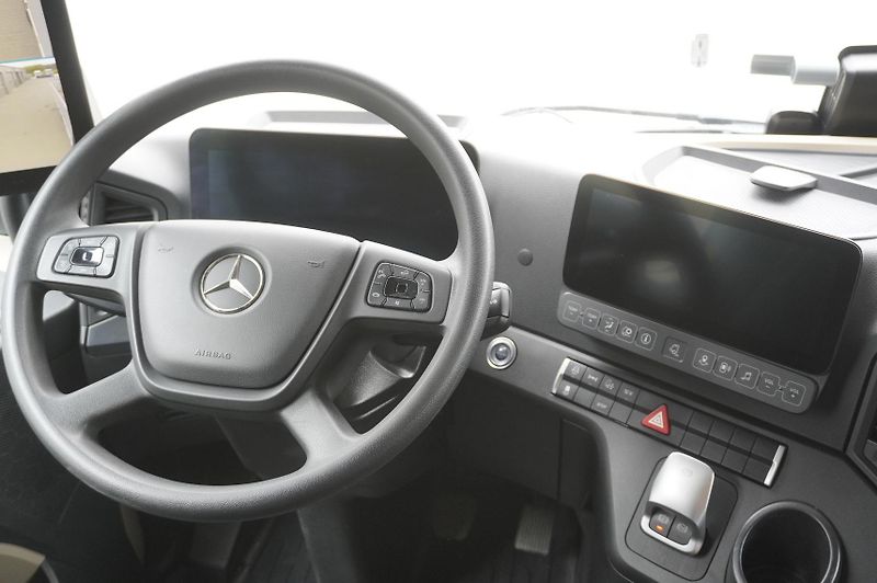 Mercedes-Benz Actros (2022) 2545 MP5 / 60 tho. km / crane - fotka 23 z 30