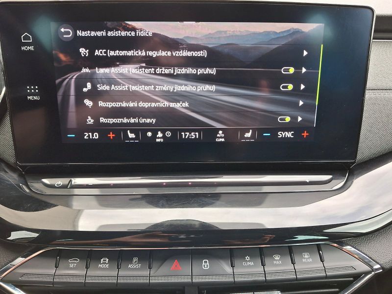 Škoda Octavia (2022) Combi Style Plus DSG 4x4 2,0TD - fotka 23 z 35