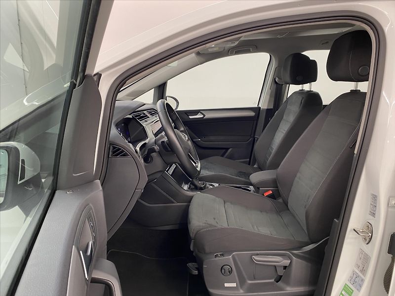 Volkswagen Touran 2,0 TDI DSG 110kW - fotka 5 z 25