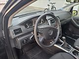 Mercedes-Benz Třídy B B180 i   1,7 - náhled 16