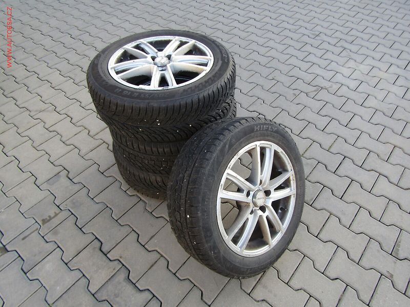 Mazda 3 (2011) 2.2 MZR-CD, Klima - fotka 18 z 19