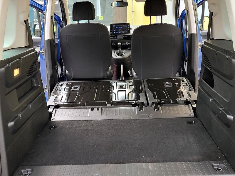 Peugeot Rifter 1,5 B-HDi 96kW,1.majitel,CZ - fotka 12 z 37