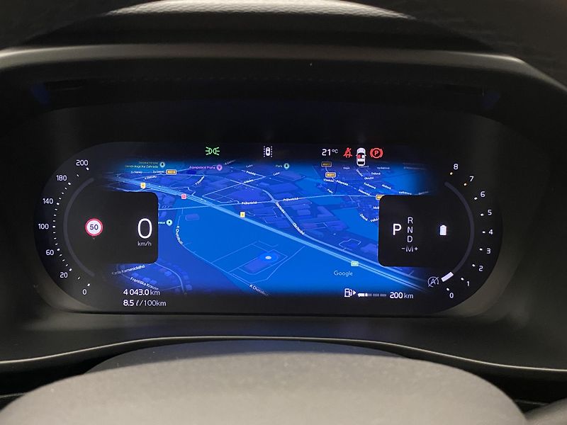 Volvo XC40 (2026) B3 AUT DARK PLUS - fotka 33 z 60