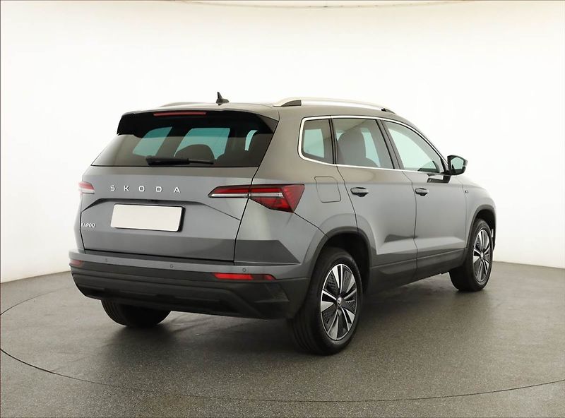 Škoda Karoq (2024) Drive 1.5 TSI - fotka 5 z 18
