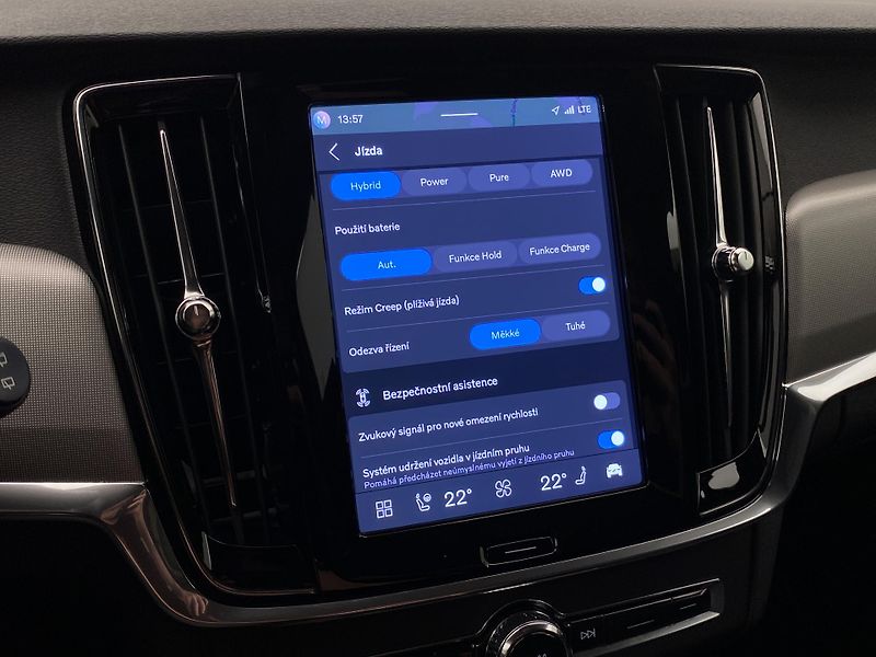 Volvo V90 T6 AWD RECHARGE REZERVACE - fotka 47 z 58