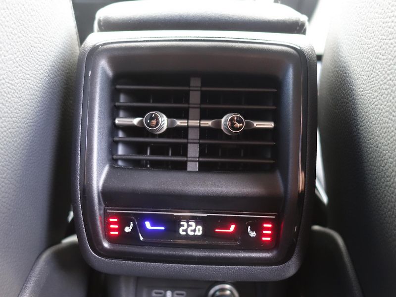 Škoda Kodiaq (2025) 2.0 TDI 142 kW 4x4 Sportline - fotka 25 z 35
