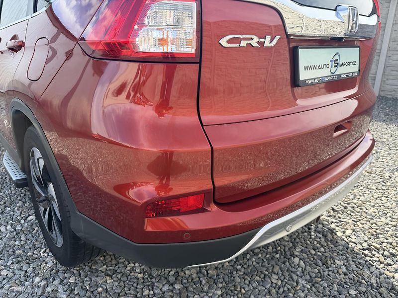Honda CR-V 1.6CT-Di 4x4 160PS ČR 145TKM!! - fotka 39 z 159