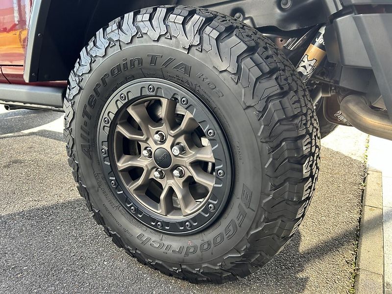 Jeep Wrangler Unlimited Rubicon 392 V8 - fotka 9 z 35