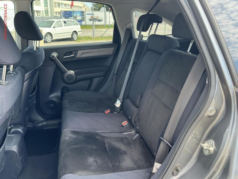 Honda CR-V (2012) 2.2i-DTEC, AC, TZ, park.čidla - fotka 9 z 16