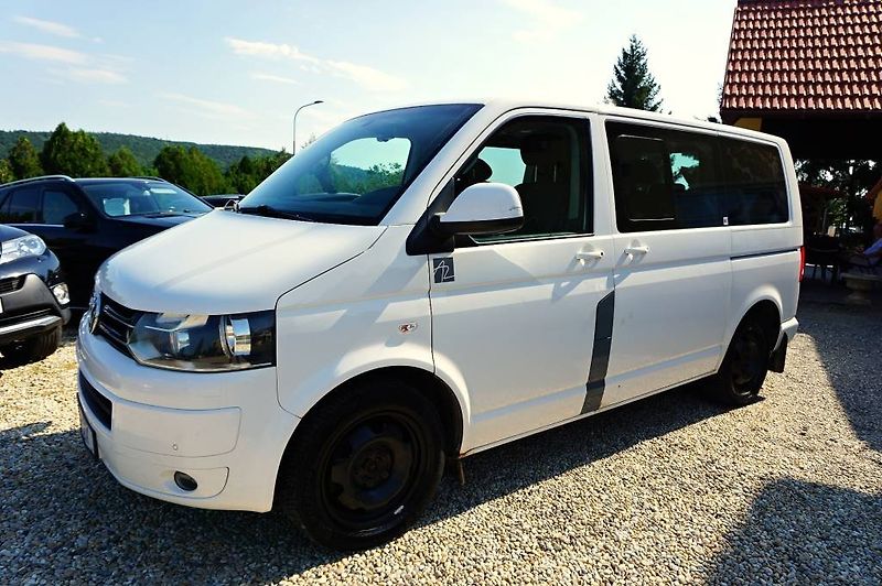 Volkswagen Multivan (2012) 2,0 BI-TDI 132 kW - fotka 9 z 42