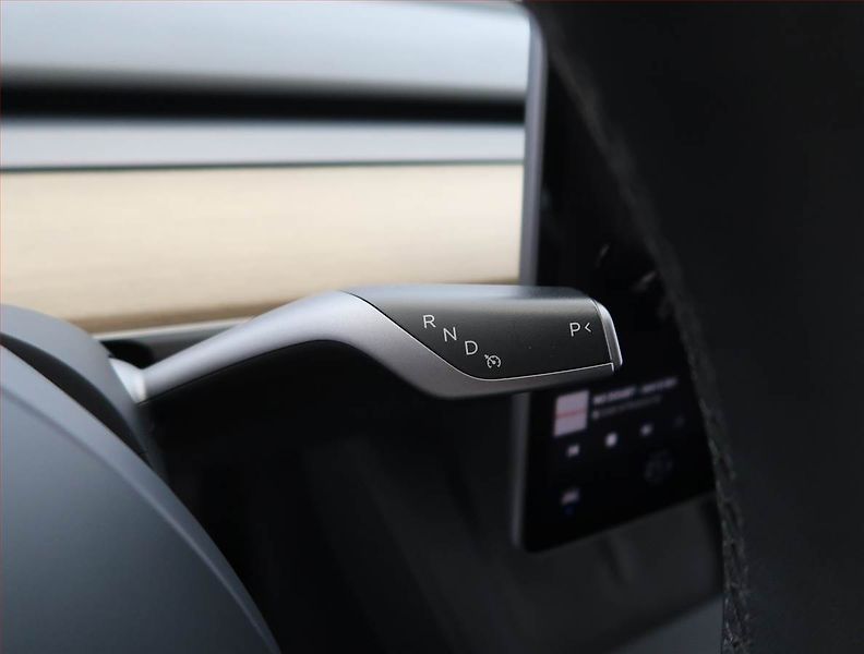 Tesla Model Y (2022) Long Range AWD 79kWh, SoH 91% - fotka 12 z 33