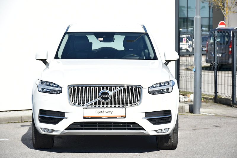 Volvo XC90 (2016) D5 - fotka 32 z 32