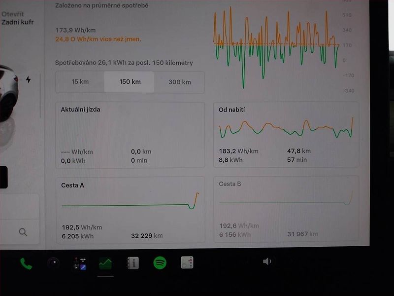 Tesla Model Y (2023) Long Range AWD 79kWh, SoH 91% - fotka 11 z 21
