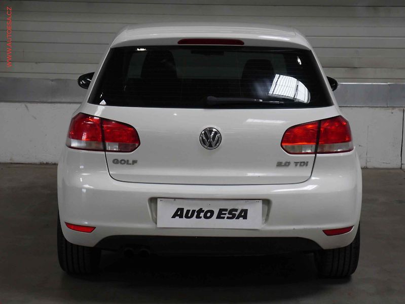 Volkswagen Golf (2009) 2.0 TDi, DSG, temp - fotka 5 z 18