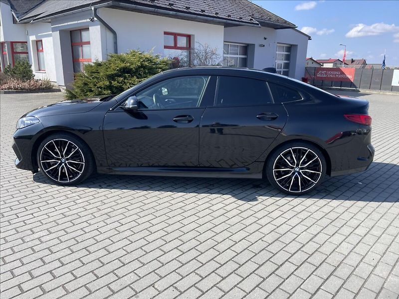 BMW Řada 2 2,0 Grand Coupe 140kw Mpaket A - fotka 2 z 33